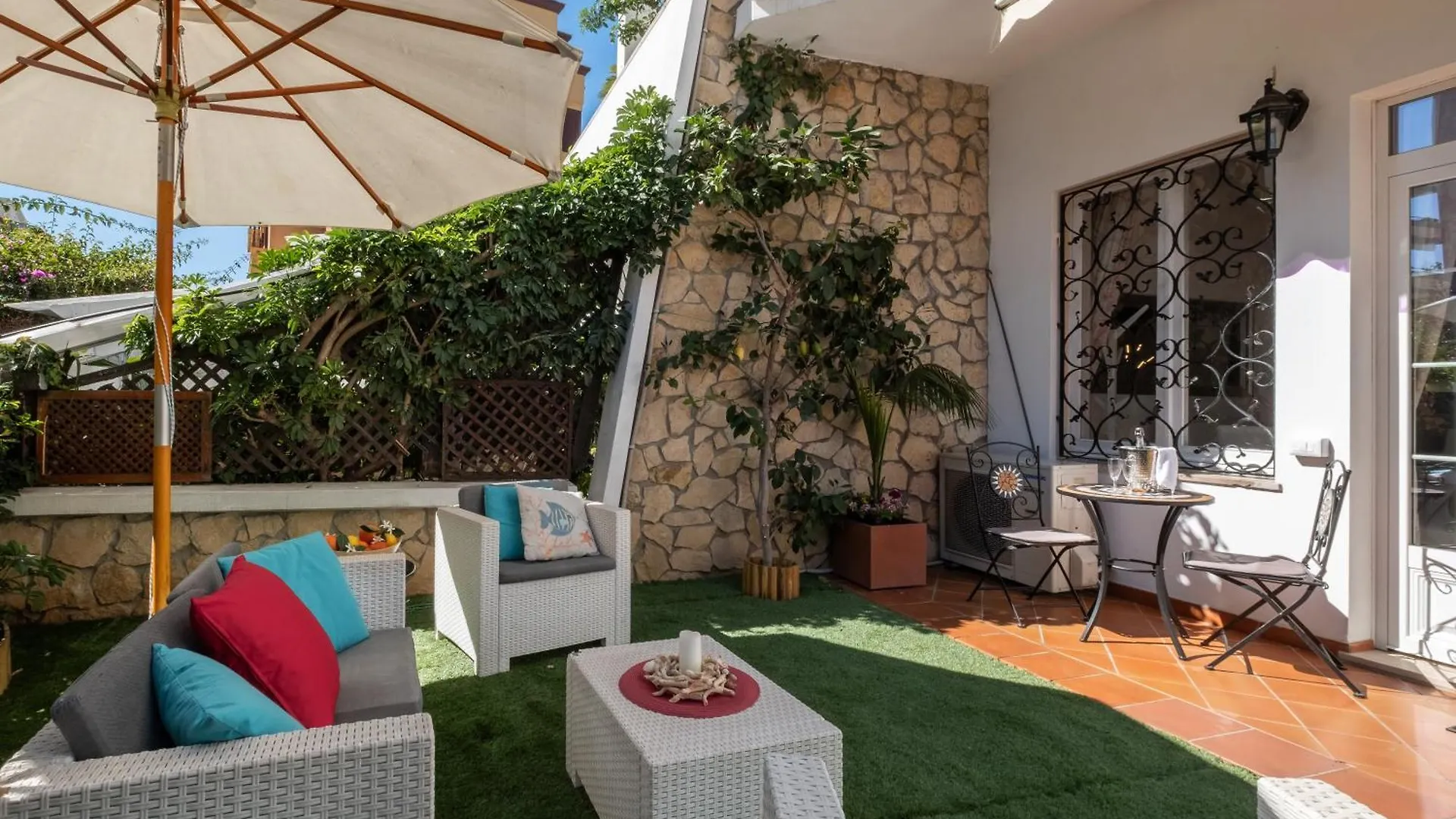 Elegante Villa Lu' Centro Citta A 10 Minuti Dal Mare Cagliari Italy